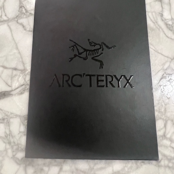 Brand New Men’s Arcteryx Alpha SV in Vitality Blue! I did take the tags off! - Picture 6 of 8